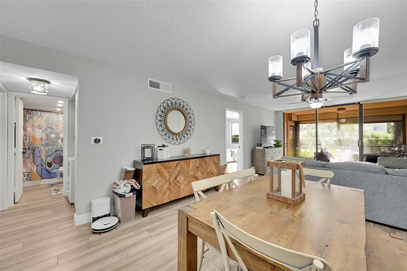 Image 5 of 25 For 8592 Sunrise Blvd  102