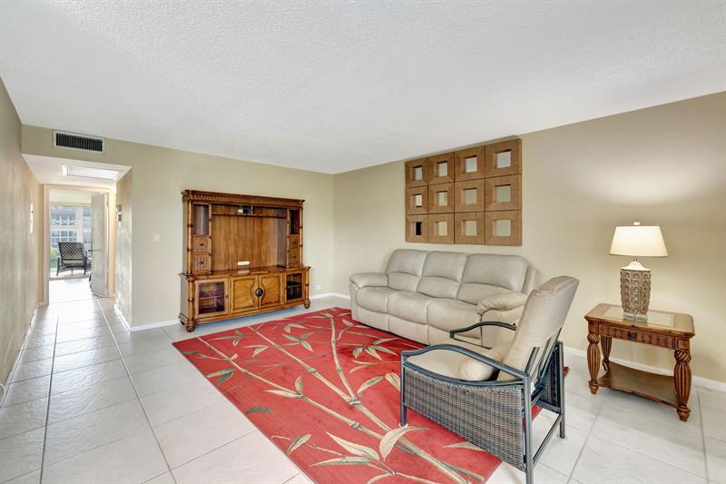 Image 4 of 62 For 1805 Eleuthera Pt  D3