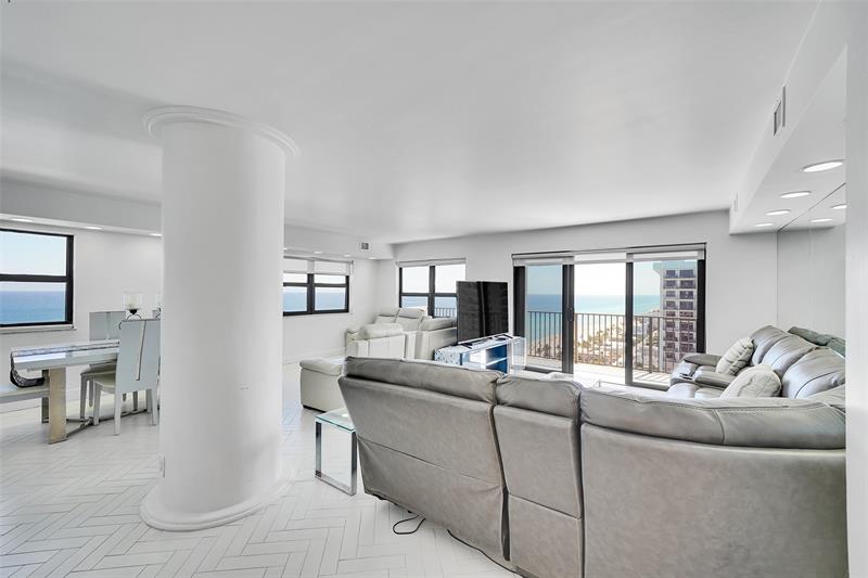 Image 10 of 63 For 1201 Ocean Dr  2301