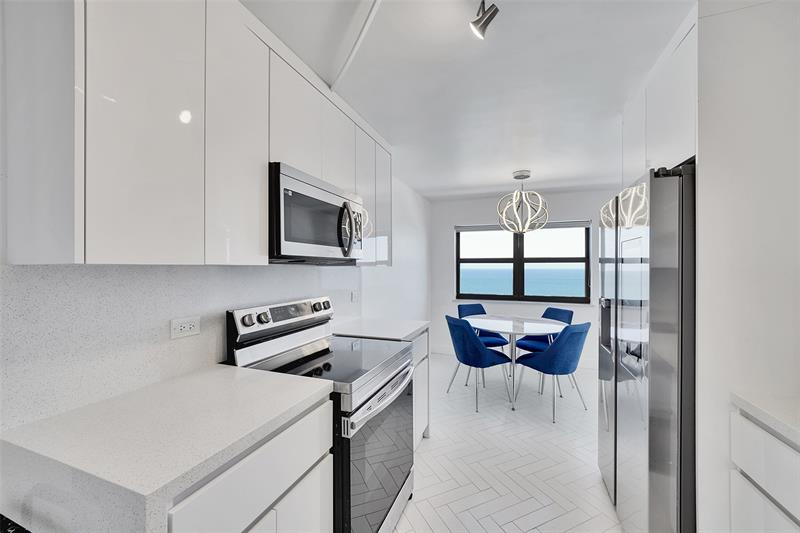 Image 16 of 63 For 1201 Ocean Dr  2301
