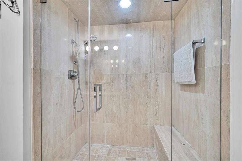 Image 24 of 63 For 1201 Ocean Dr  2301