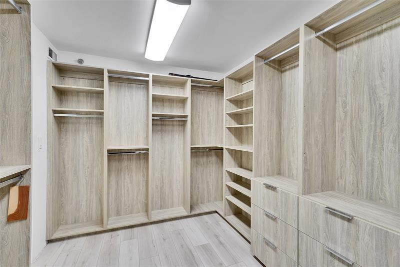 Image 30 of 63 For 1201 Ocean Dr  2301