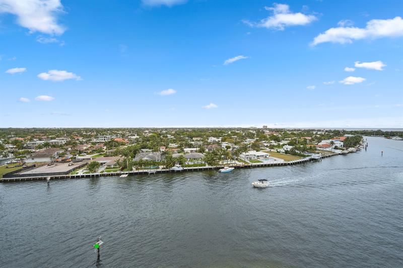 Image 10 of 37 For 2611 Riverside Dr  1106
