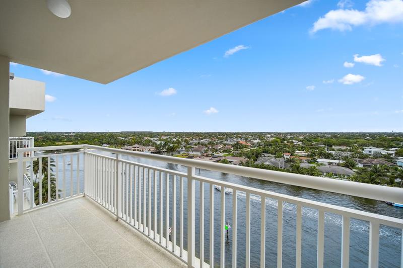 Image 11 of 37 For 2611 Riverside Dr  1106