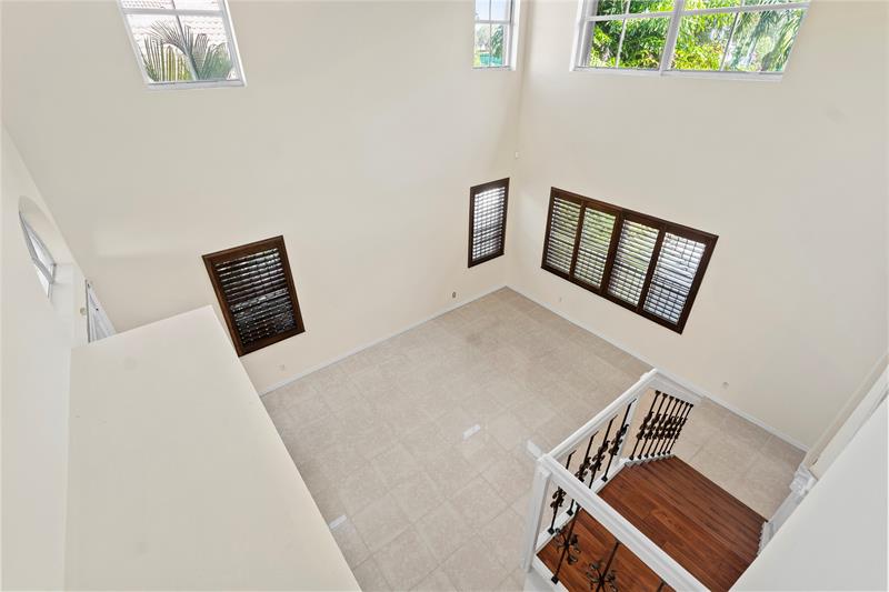Image 10 of 62 For 12817 26th St