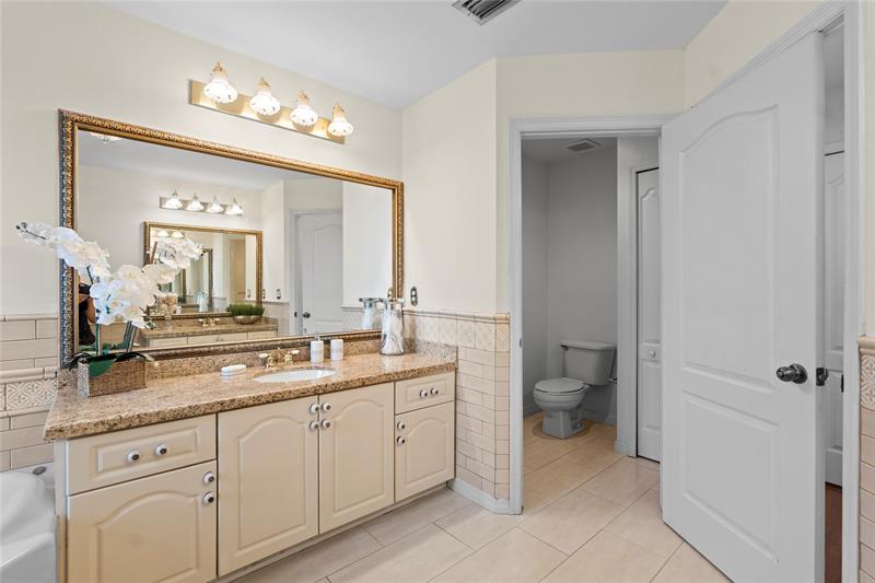 Image 19 of 62 For 12817 26th St
