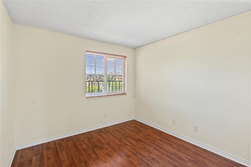 Image 25 of 62 For 12817 26th St