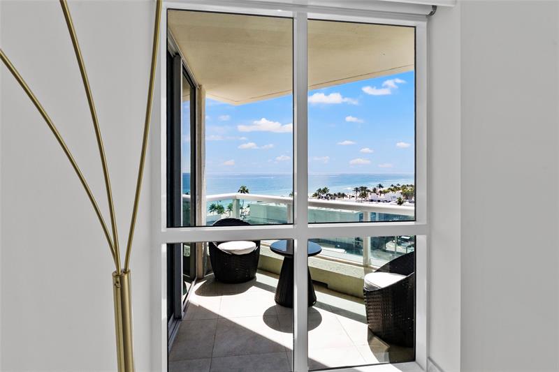 Image 28 of 70 For 101 Fort Lauderdale Beach Blvd  907