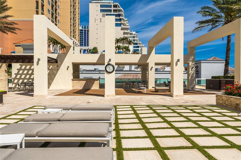 Image 38 of 70 For 101 Fort Lauderdale Beach Blvd  907