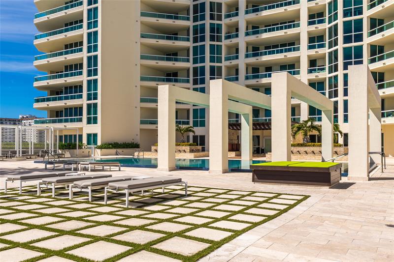Image 39 of 70 For 101 Fort Lauderdale Beach Blvd  907