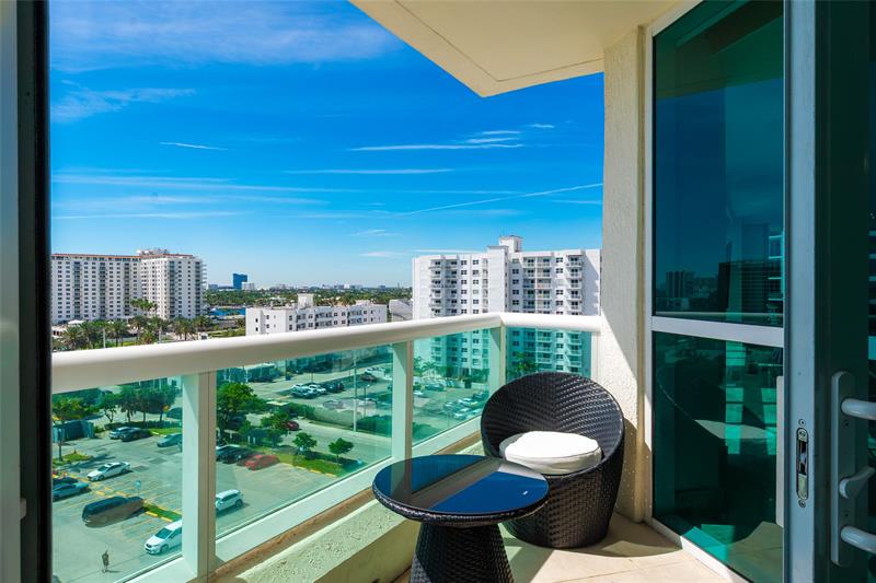 Image 52 of 70 For 101 Fort Lauderdale Beach Blvd  907