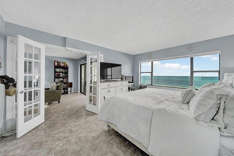 Image 18 of 30 For 9400 Ocean Dr  805