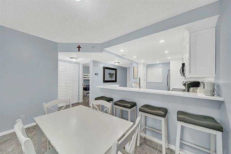Image 4 of 30 For 9400 Ocean Dr  805