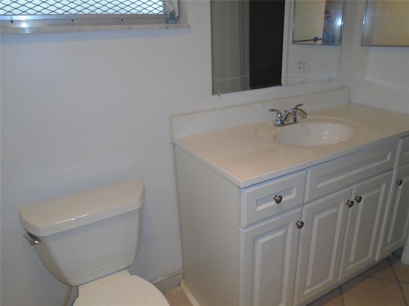 Image 14 of 26 For 2631 Golf Blvd