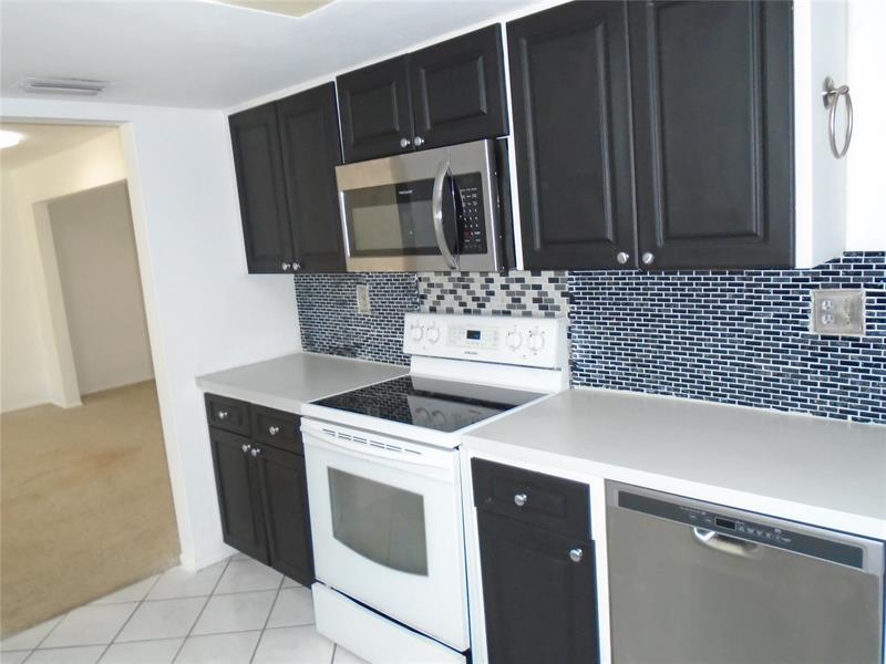 Image 9 of 26 For 2631 Golf Blvd