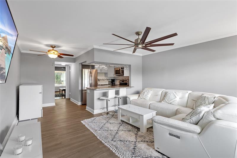 Image 7 of 19 For 309 Oakridge R  309