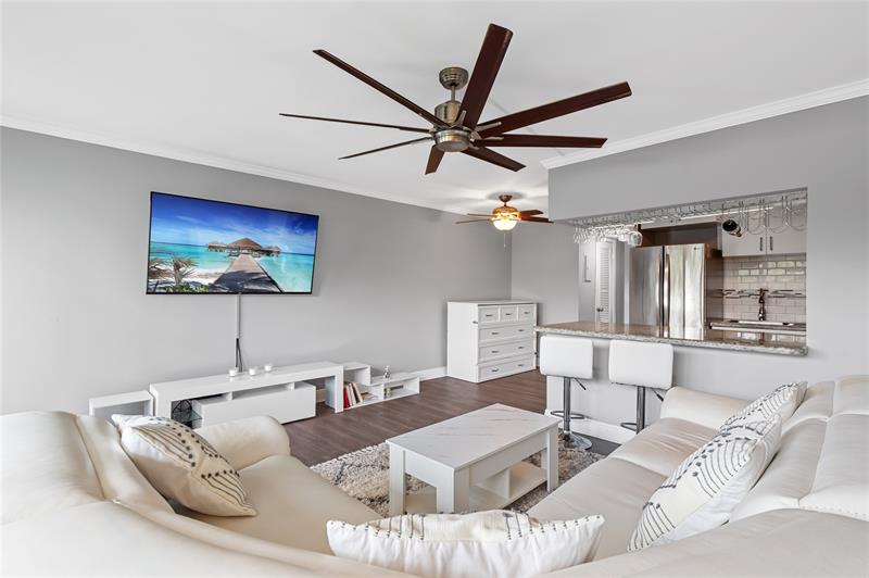 Image 9 of 19 For 309 Oakridge R  309