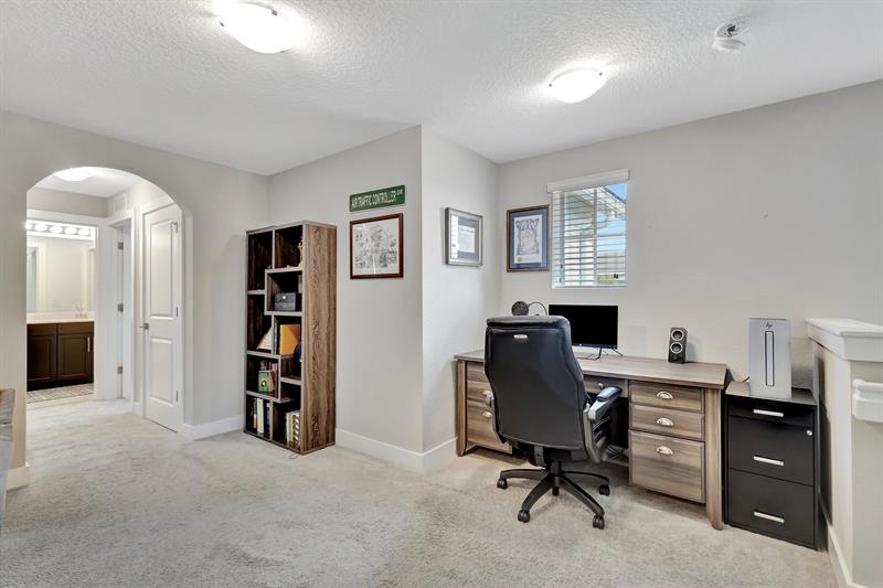 Image 34 of 82 For 92 Palmetto Ln