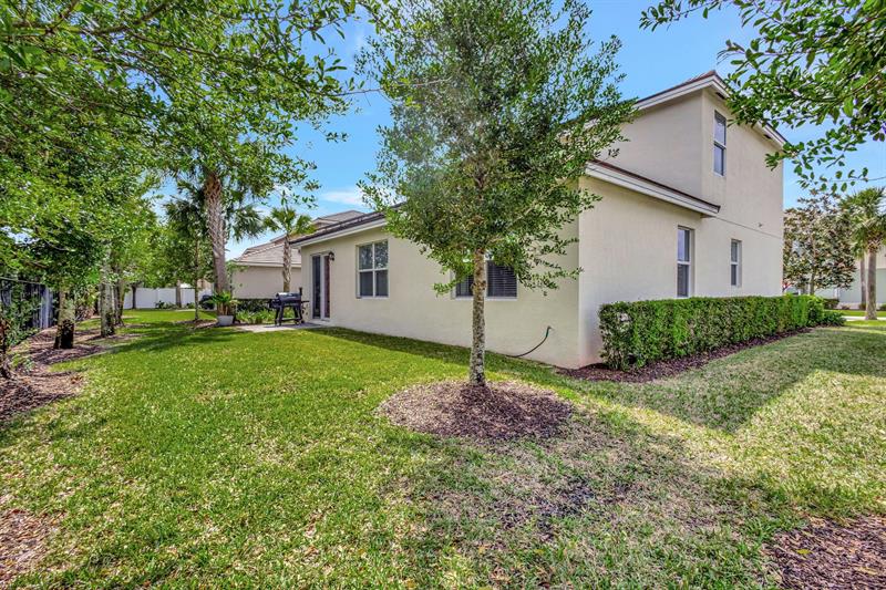 Image 45 of 82 For 92 Palmetto Ln