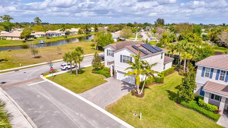 Image 58 of 82 For 92 Palmetto Ln