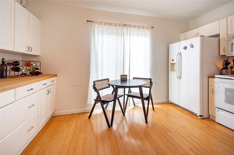 Image 7 of 44 For 635 Euclid Ave  229