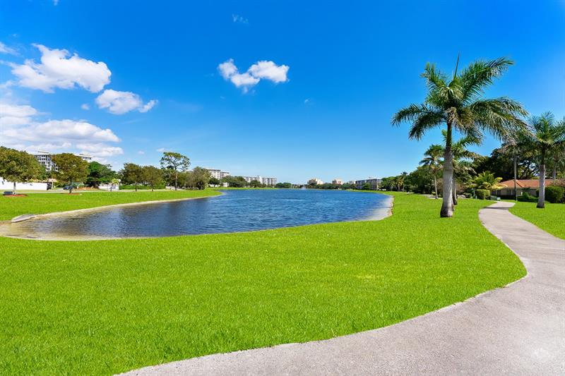 Image 40 of 43 For 3015 Palm Aire Dr  3015