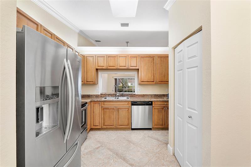 Image 12 of 43 For 120 Sausalito Dr