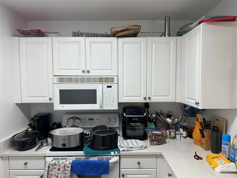 Image 6 of 7 For 1450 3rd Ave  107