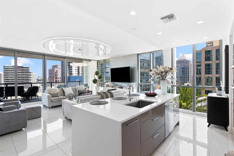 Image 11 of 54 For 100 Las Olas Blvd  1901