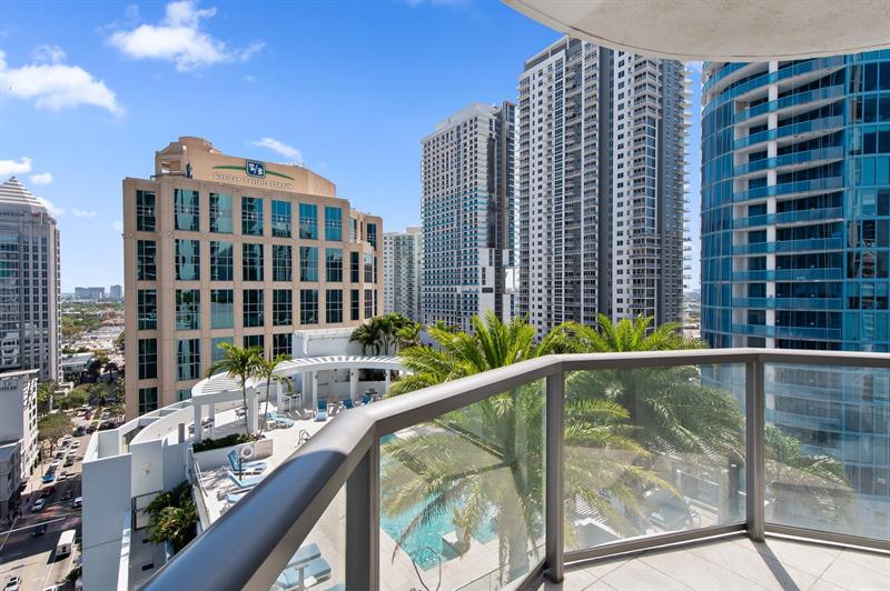 Image 14 of 54 For 100 Las Olas Blvd  1901