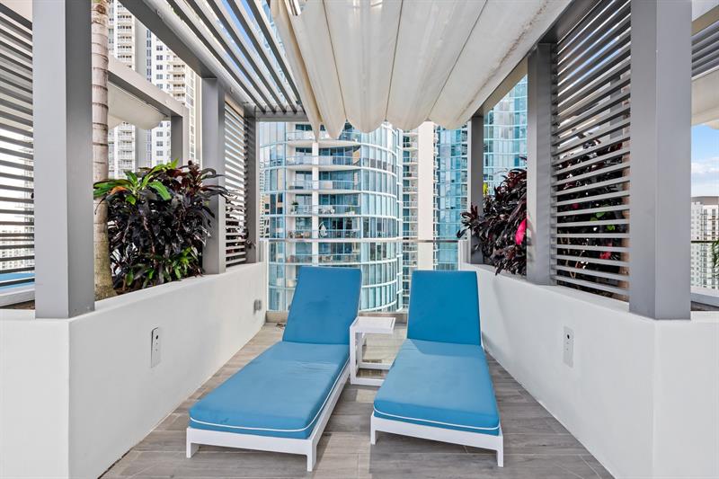 Image 35 of 54 For 100 Las Olas Blvd  1901