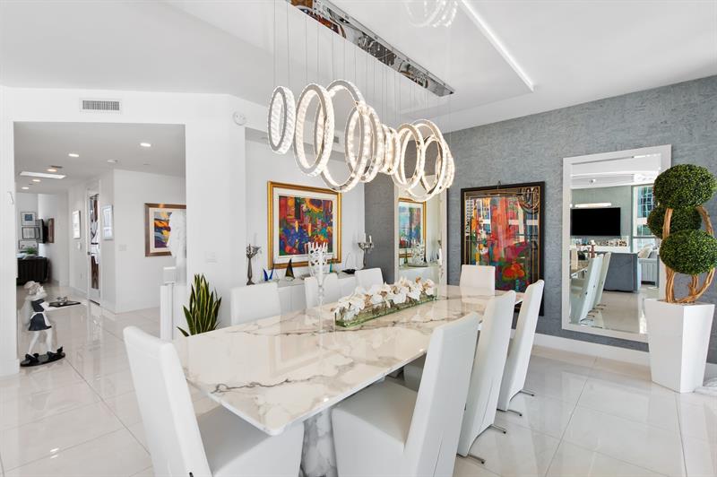 Image 5 of 54 For 100 Las Olas Blvd  1901