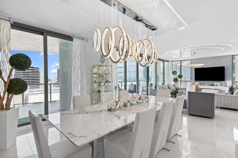 Image 6 of 54 For 100 Las Olas Blvd  1901