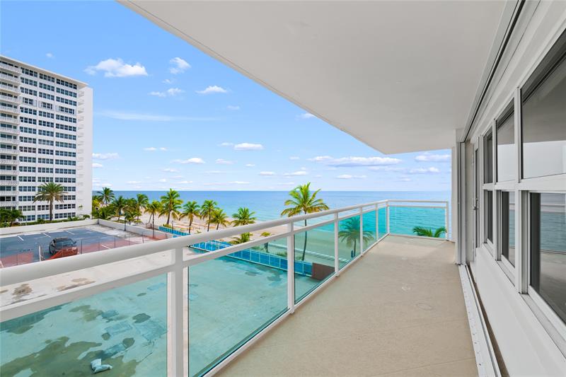 Image 71 of 90 For 3900 Galt Ocean Dr  317