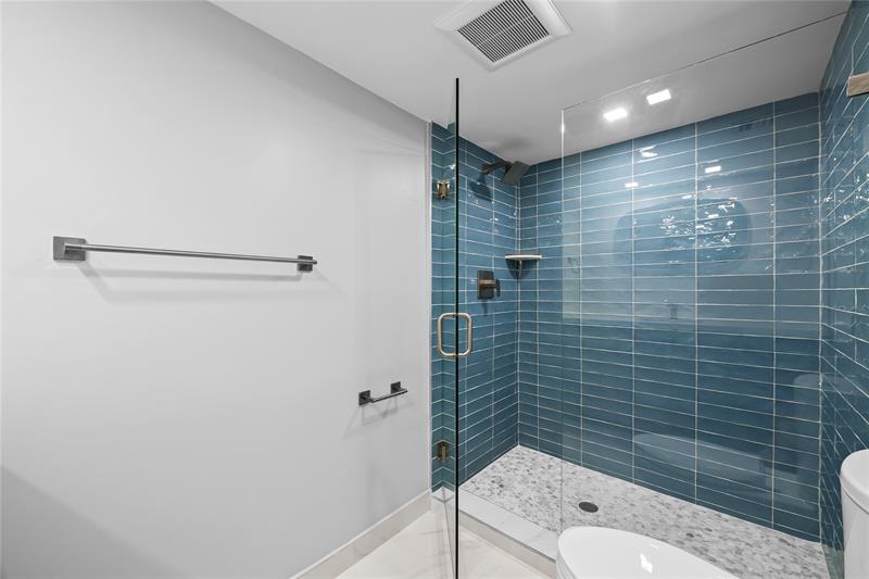 Image 83 of 90 For 3900 Galt Ocean Dr  317