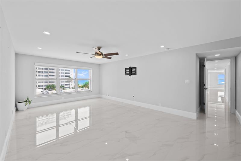Image 87 of 90 For 3900 Galt Ocean Dr  317