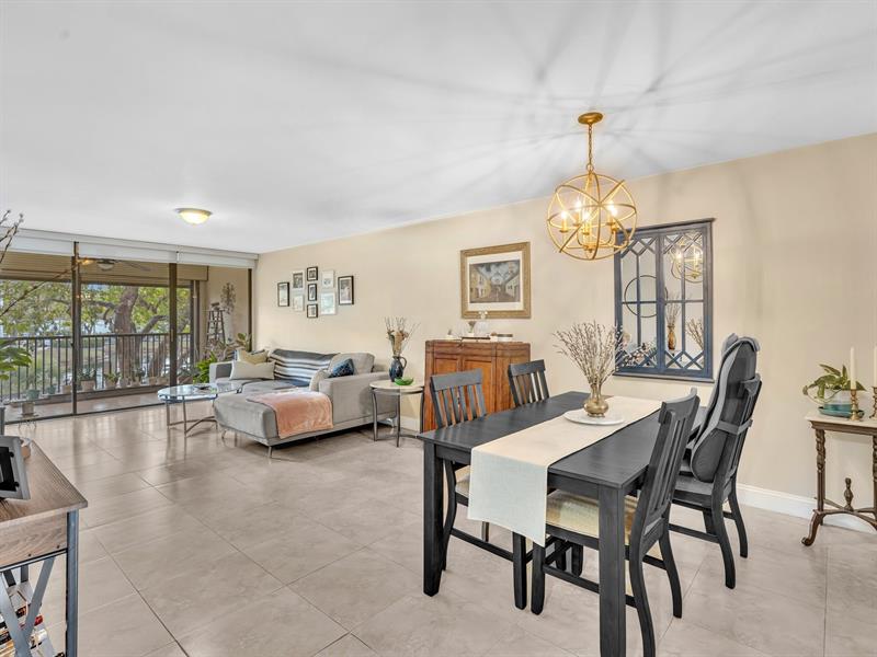 Image 10 of 27 For 8592 Sunrise Blvd  202