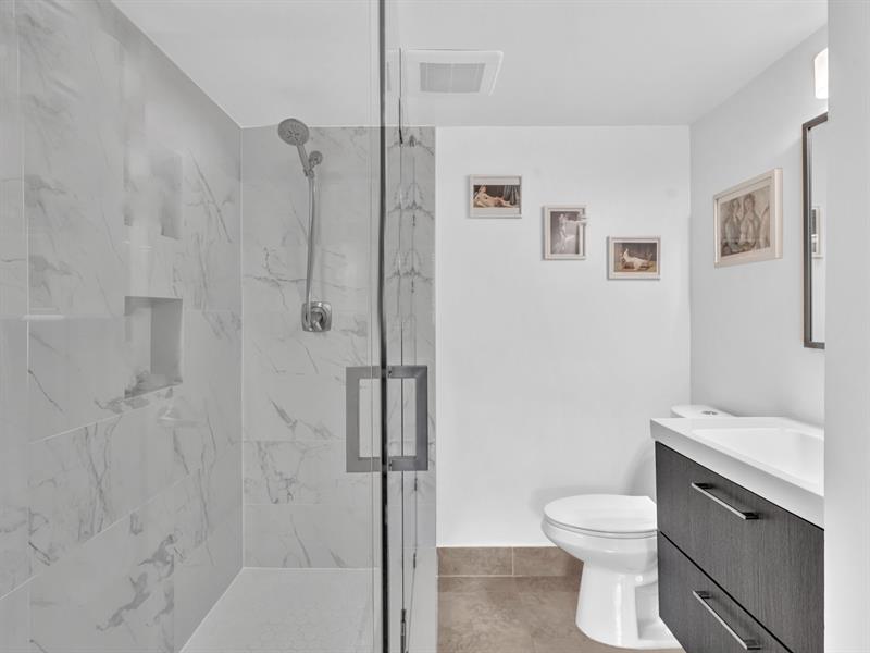 Image 15 of 27 For 8592 Sunrise Blvd  202