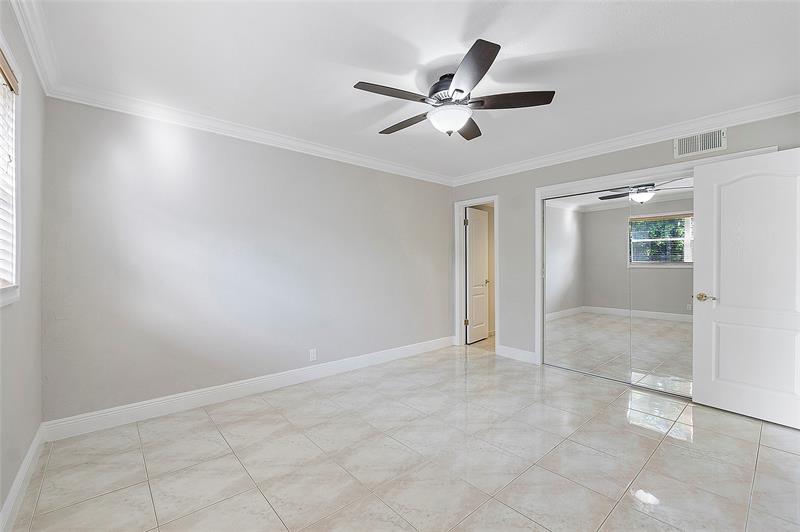 Image 12 of 30 For 1220 3rd St  205