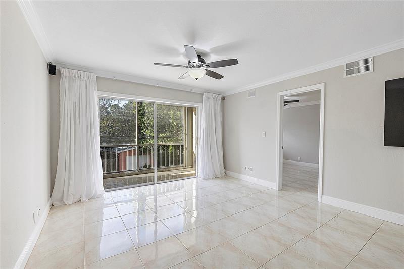 Image 13 of 30 For 1220 3rd St  205