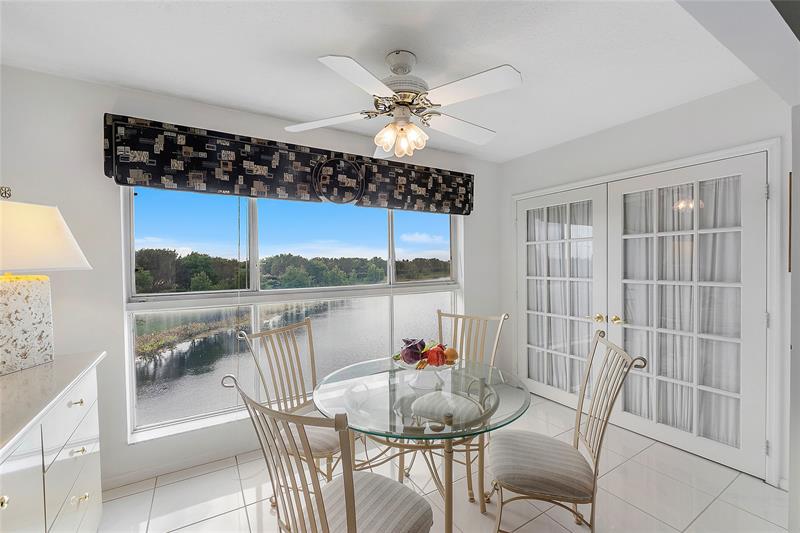 Image 10 of 27 For 5746 Crystal Shores Drive  402