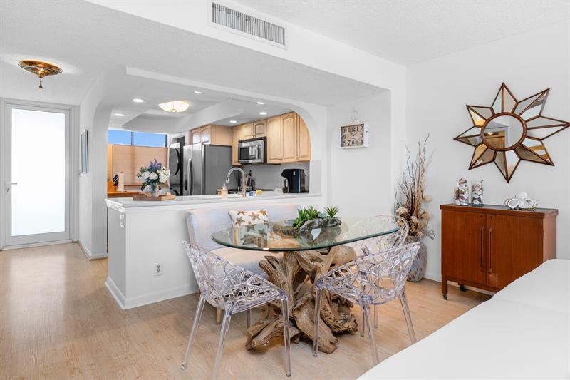 Image 19 of 50 For 510 Ocean Blvd  507
