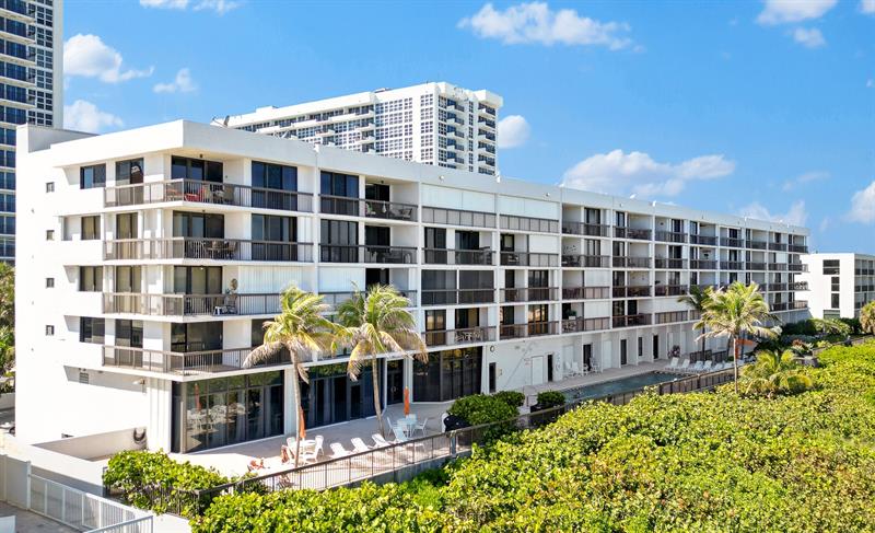 Image 35 of 50 For 510 Ocean Blvd  507