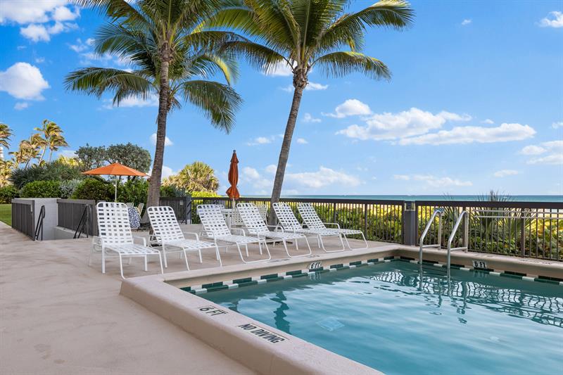 Image 45 of 50 For 510 Ocean Blvd  507