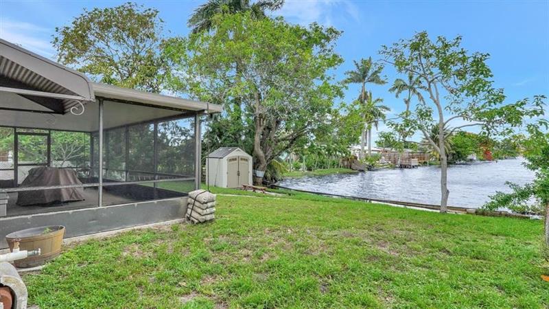 Image 6 of 27 For 4916 43rd Ter