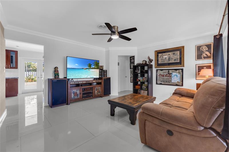 Details for 2021 32nd Ct, Oakland Park, FL 33309
