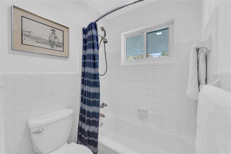 Image 22 of 36 For 2021 32nd Ct