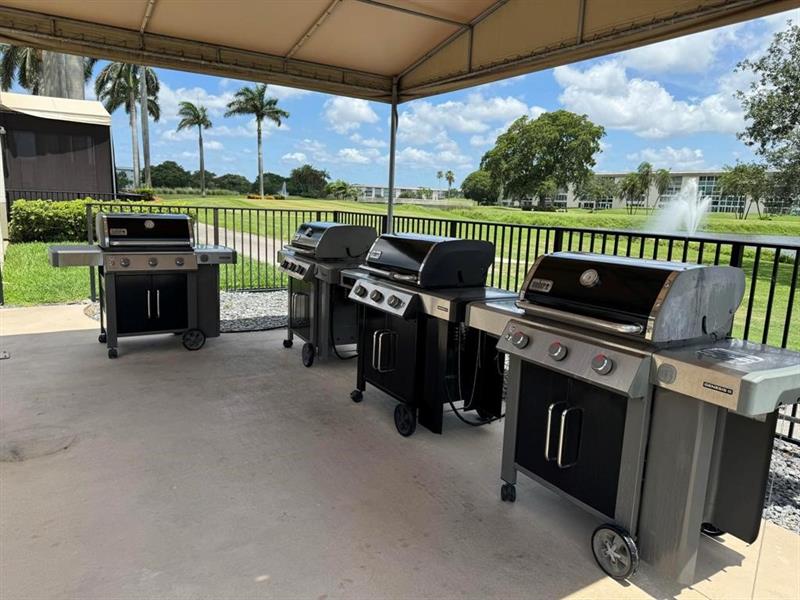 Image 32 of 36 For 4301 Martinique Cir  H2