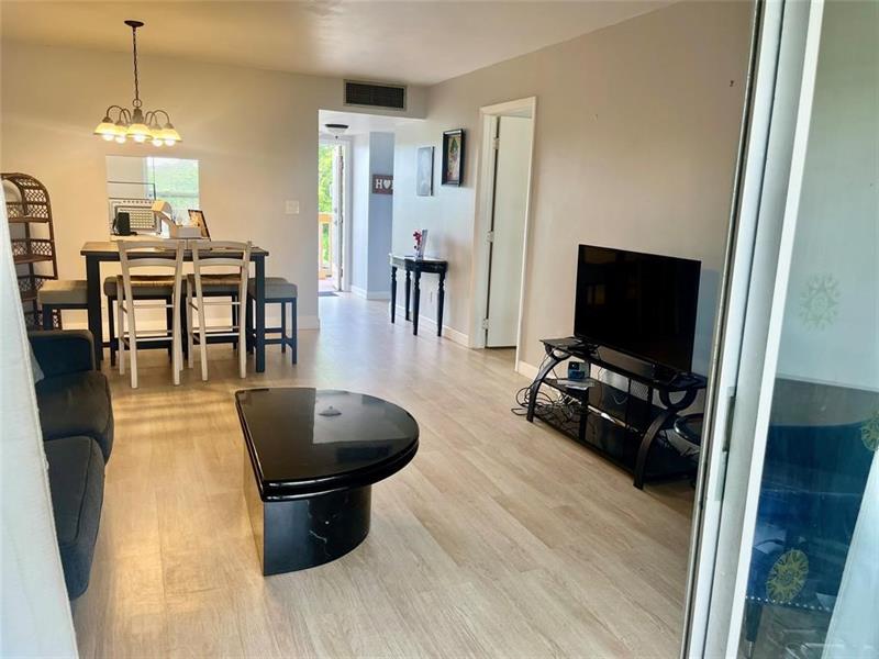 Image 10 of 30 For 6090 64th Ave  307
