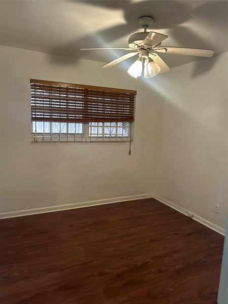 Image 20 of 31 For 75 128th Terrace